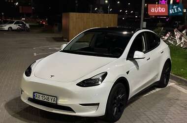 Внедорожник / Кроссовер Tesla Model Y 2022 в 