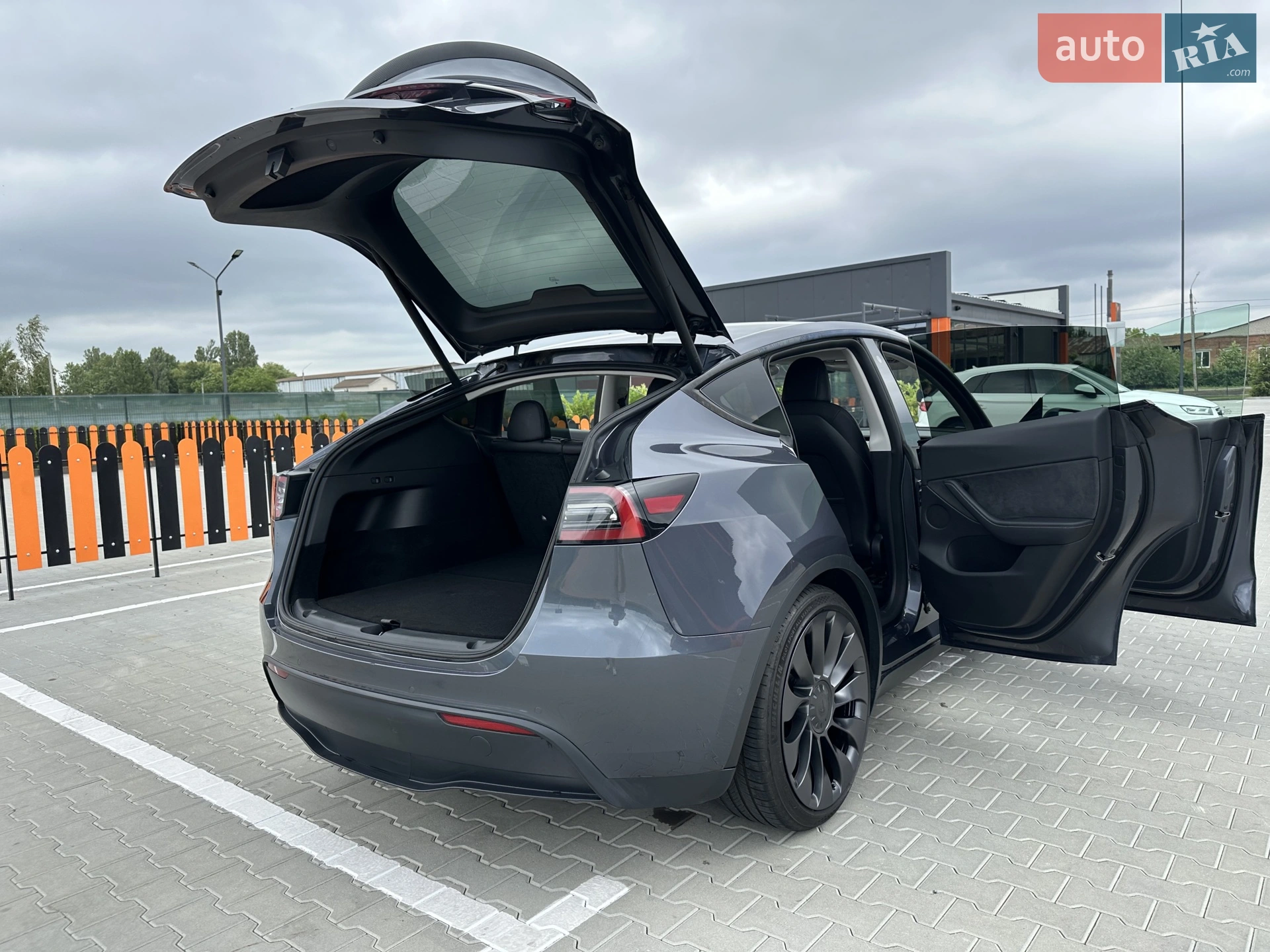 2022 Tesla Model Y - мініатюра 35