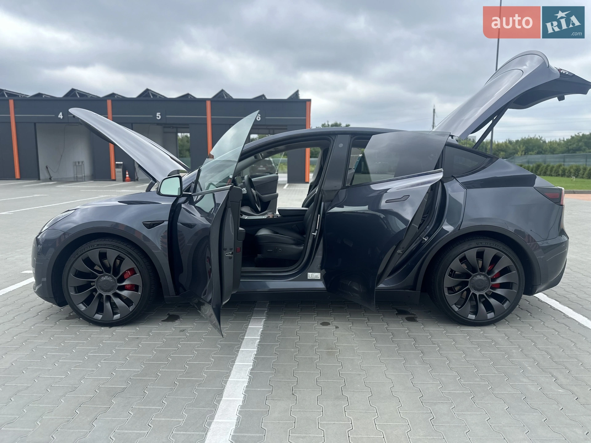 2022 Tesla Model Y - мініатюра 12