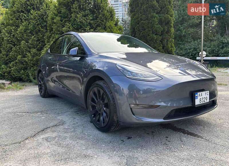 Tesla Model Y 2022