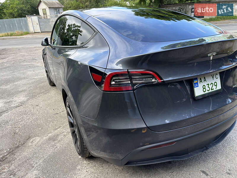 Позашляховик / Кросовер Tesla Model Y 2022 в Києві