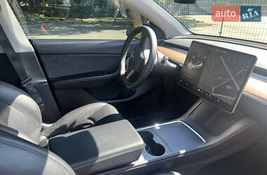 Позашляховик / Кросовер Tesla Model Y 2021 в 