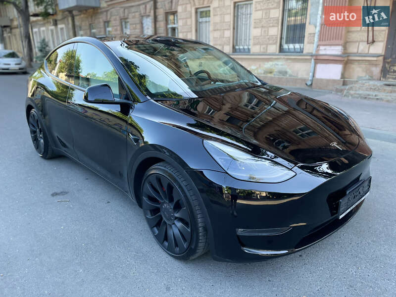 Внедорожник / Кроссовер Tesla Model Y 2024 в Одессе