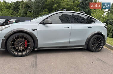 Позашляховик / Кросовер Tesla Model Y 2021 в 