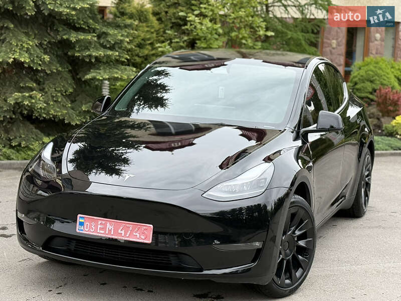 Внедорожник / Кроссовер Tesla Model Y 2023 в Тернополе