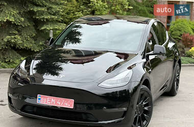 Позашляховик / Кросовер Tesla Model Y 2023 в 