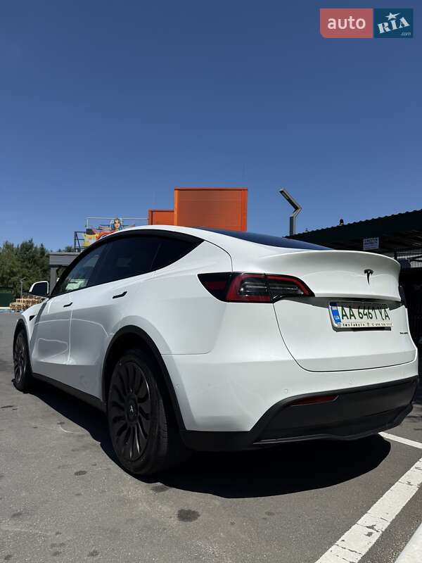 Внедорожник / Кроссовер Tesla Model Y 2021 в Киеве