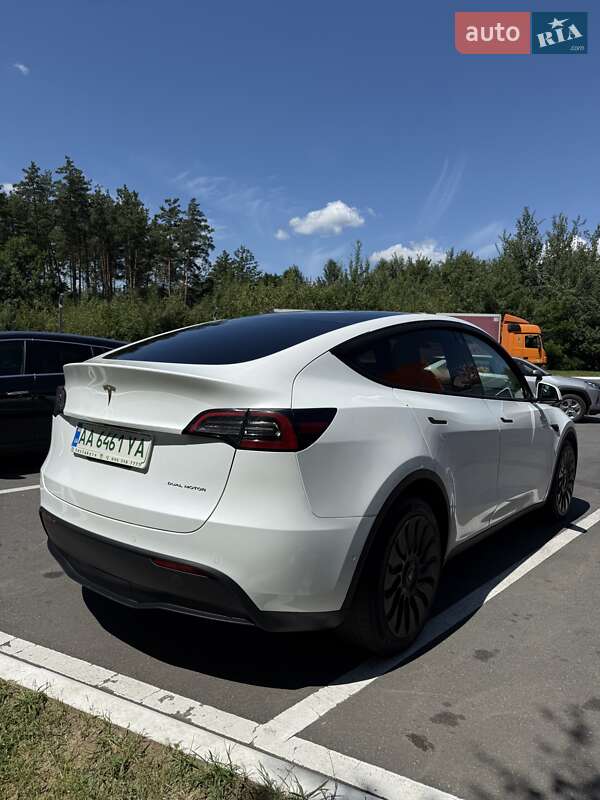 Внедорожник / Кроссовер Tesla Model Y 2021 в Киеве