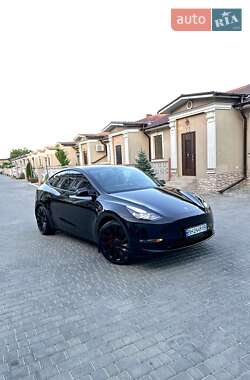 Позашляховик / Кросовер Tesla Model Y 2022 в 