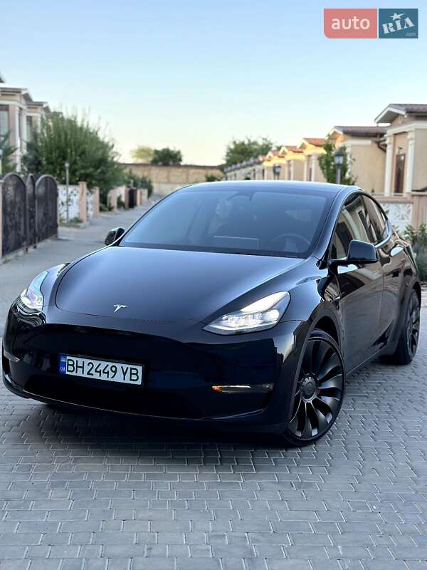 Tesla Model Y 2022