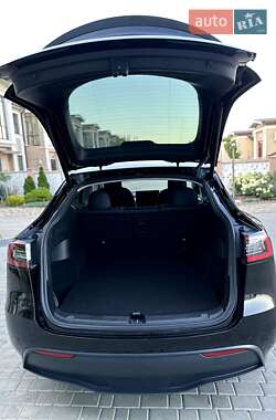 Позашляховик / Кросовер Tesla Model Y 2022 в 