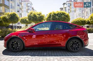Внедорожник / Кроссовер Tesla Model Y 2024 в 