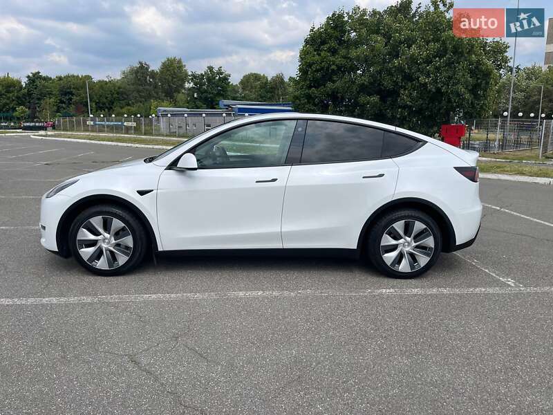 Позашляховик / Кросовер Tesla Model Y 2022 в Києві