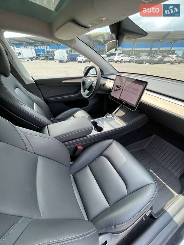 Позашляховик / Кросовер Tesla Model Y 2022 в Києві