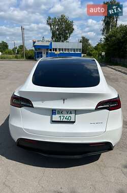 Внедорожник / Кроссовер Tesla Model Y 2020 в Ровно