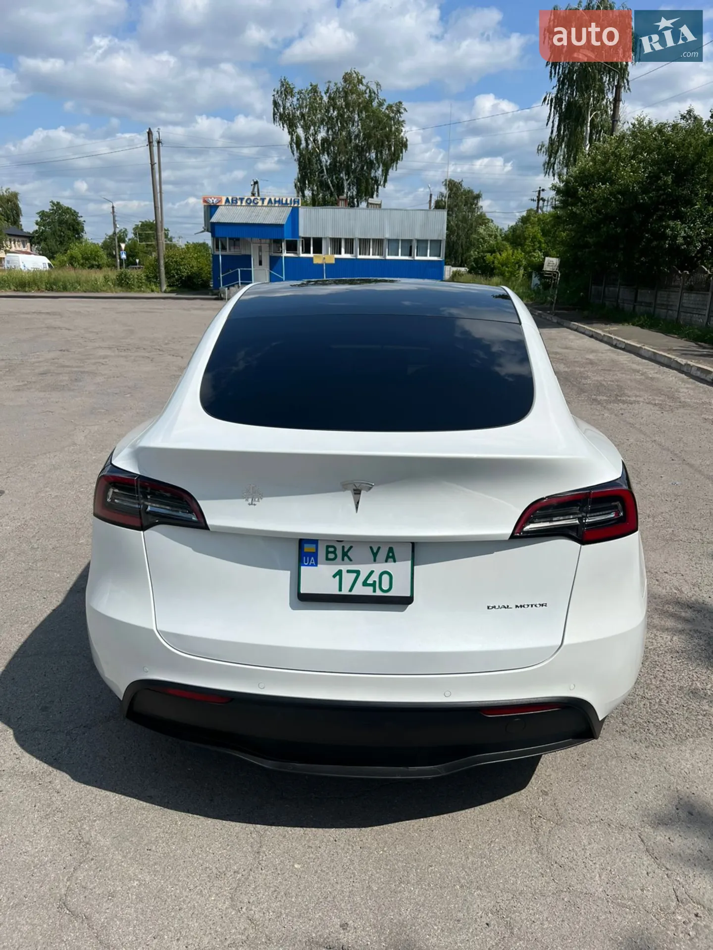 2020 Tesla Model Y - мініатюра 3