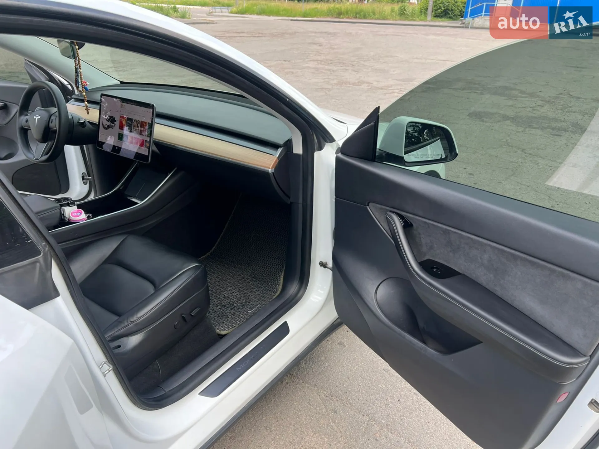 2020 Tesla Model Y - мініатюра 10