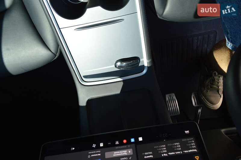 Позашляховик / Кросовер Tesla Model Y 2021 в Одесі