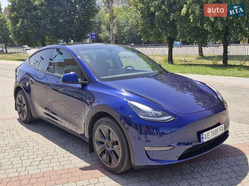 Внедорожник / Кроссовер Tesla Model Y 2023 в Днепре