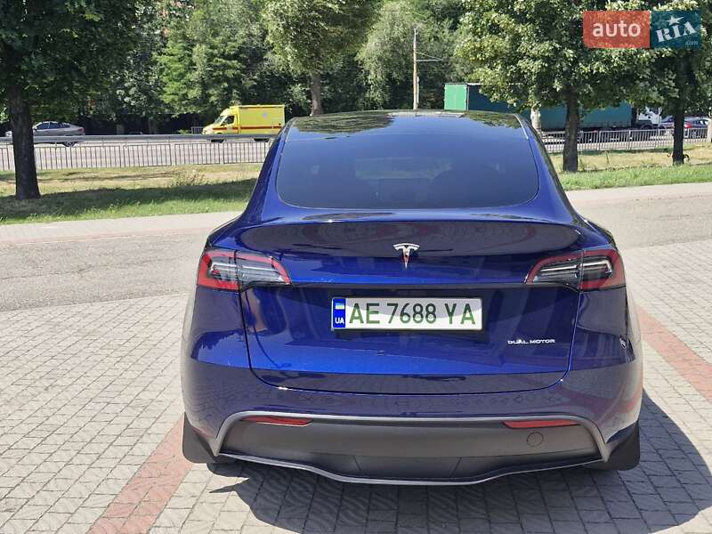Внедорожник / Кроссовер Tesla Model Y 2023 в Днепре