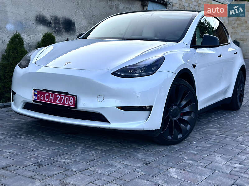 Tesla Model Y 2022