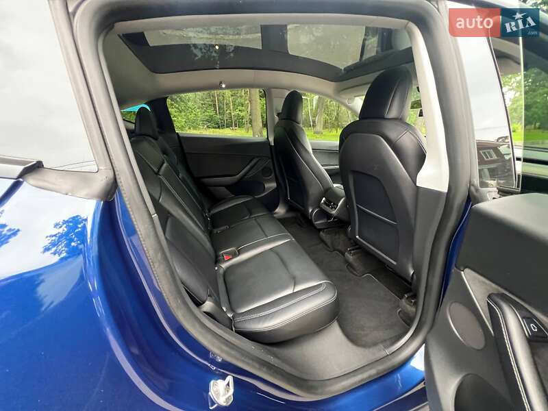Позашляховик / Кросовер Tesla Model Y 2022 в Києві
