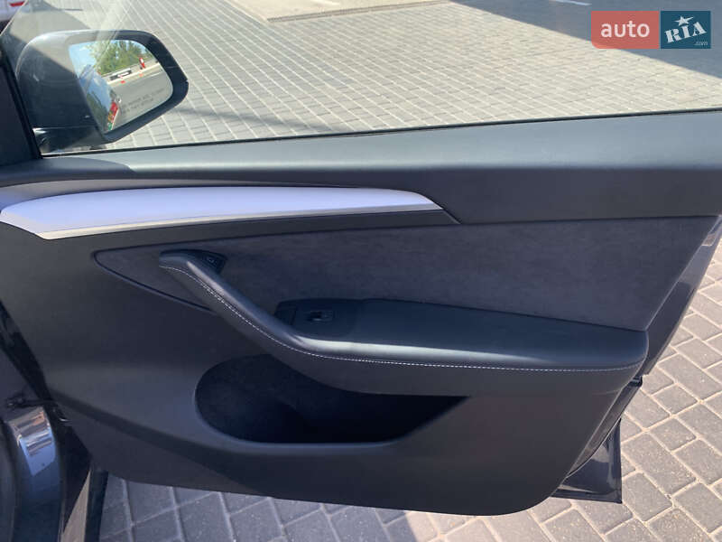 Позашляховик / Кросовер Tesla Model Y 2023 в Одесі
