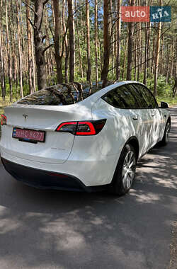 Внедорожник / Кроссовер Tesla Model Y 2022 в 