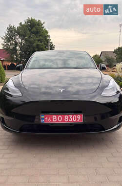 Внедорожник / Кроссовер Tesla Model Y 2024 в 