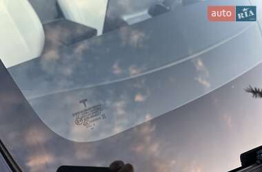 Внедорожник / Кроссовер Tesla Model Y 2023 в 