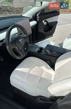 Внедорожник / Кроссовер Tesla Model Y 2021 в Львове