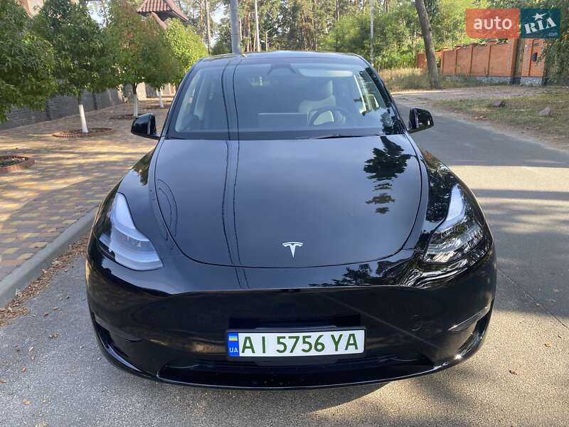 Внедорожник / Кроссовер Tesla Model Y 2023 в Киеве