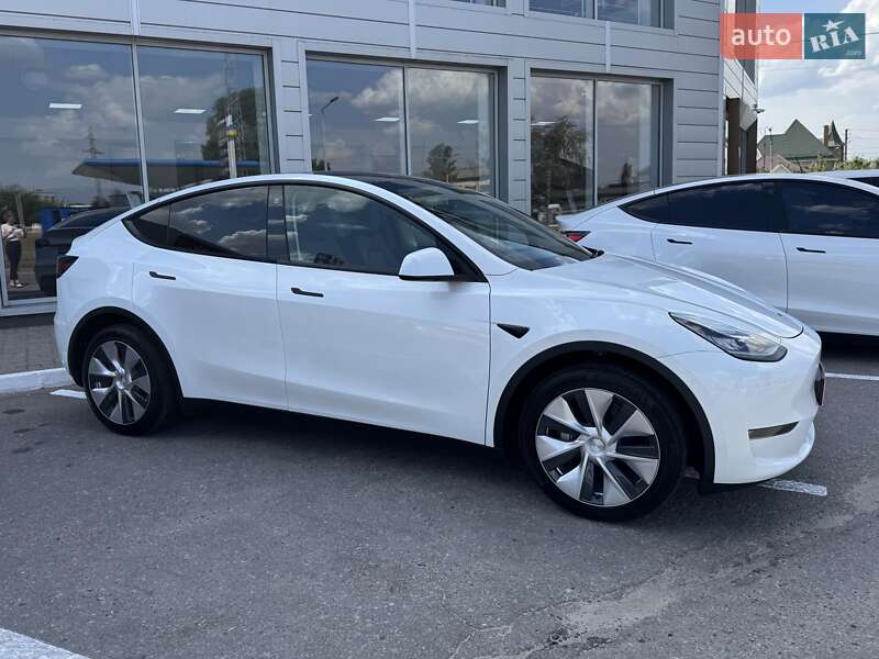 Внедорожник / Кроссовер Tesla Model Y 2023 в Кременчуге