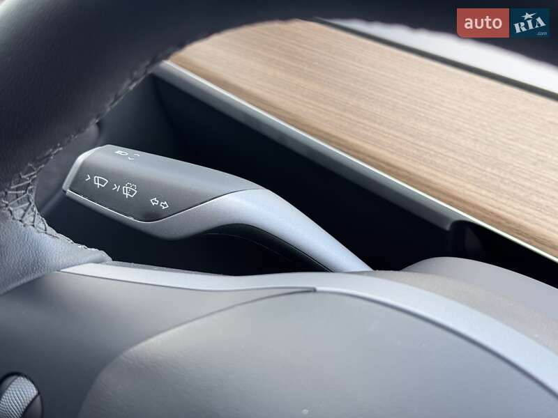 Внедорожник / Кроссовер Tesla Model Y 2023 в Кременчуге