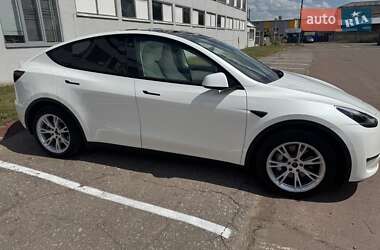 Внедорожник / Кроссовер Tesla Model Y 2021 в 