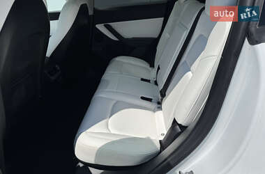 Внедорожник / Кроссовер Tesla Model Y 2022 в 