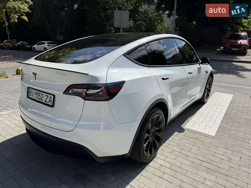 Позашляховик / Кросовер Tesla Model Y 2021 в Києві