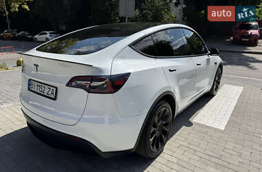Внедорожник / Кроссовер Tesla Model Y 2021 в 