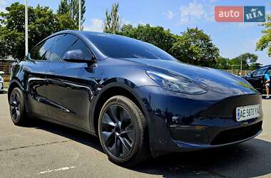 Внедорожник / Кроссовер Tesla Model Y 2024 в 