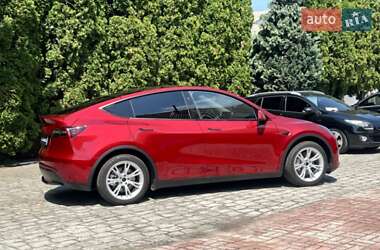 Внедорожник / Кроссовер Tesla Model Y 2024 в 
