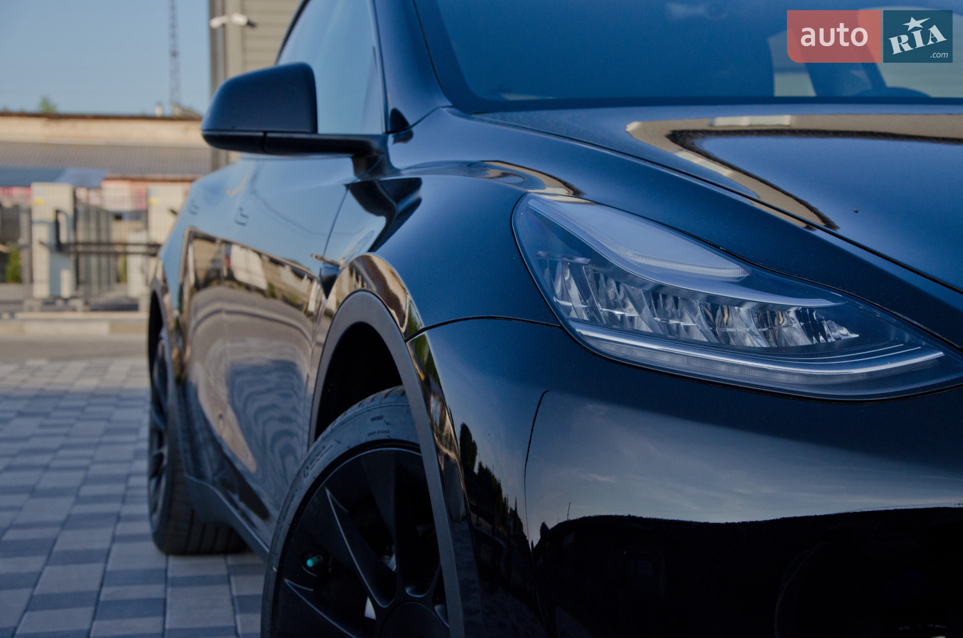 2022 Tesla Model Y - мініатюра 3