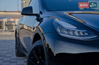 Позашляховик / Кросовер Tesla Model Y 2022 в 