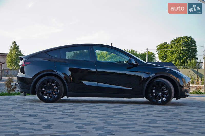 Позашляховик / Кросовер Tesla Model Y 2022 в Києві