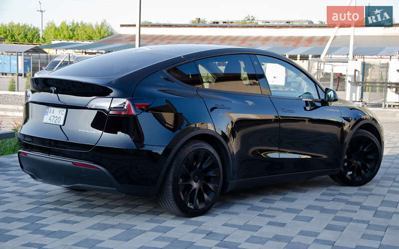 Позашляховик / Кросовер Tesla Model Y 2022 в Києві
