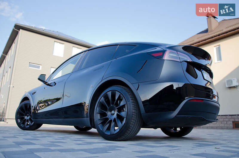 Позашляховик / Кросовер Tesla Model Y 2022 в Києві