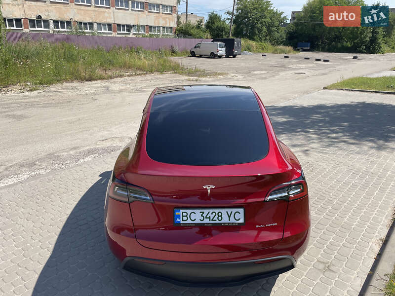 Внедорожник / Кроссовер Tesla Model Y 2024 в Львове