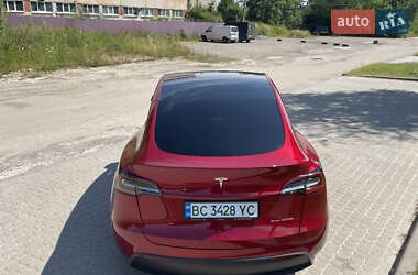 Внедорожник / Кроссовер Tesla Model Y 2024 в 