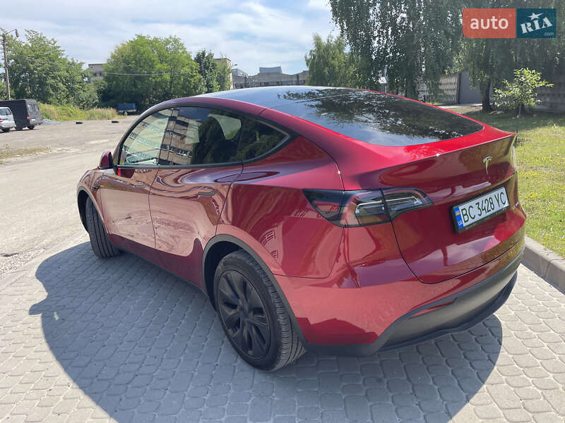 Внедорожник / Кроссовер Tesla Model Y 2024 в Львове