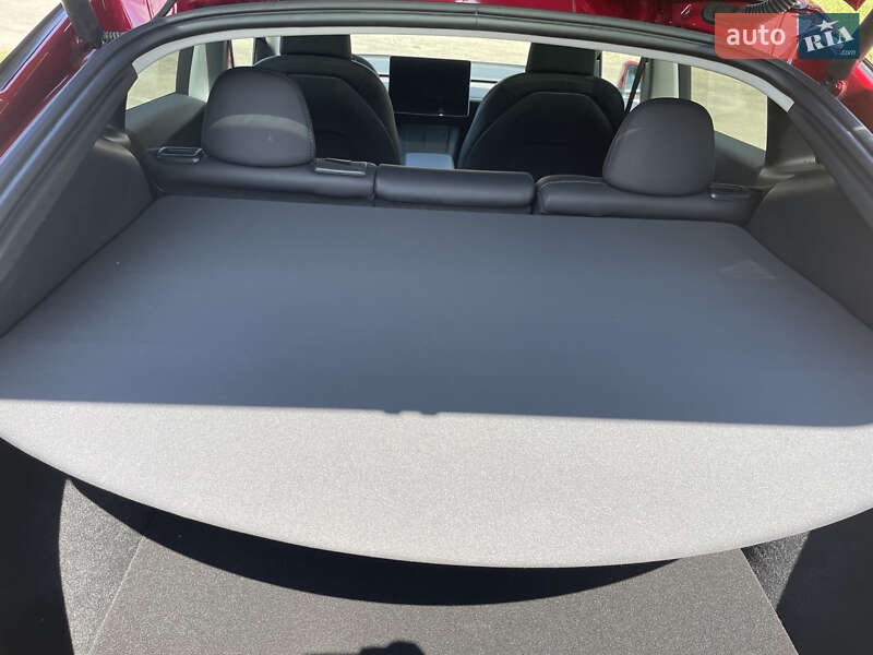 Внедорожник / Кроссовер Tesla Model Y 2024 в Львове
