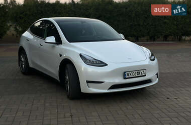 Внедорожник / Кроссовер Tesla Model Y 2021 в 
